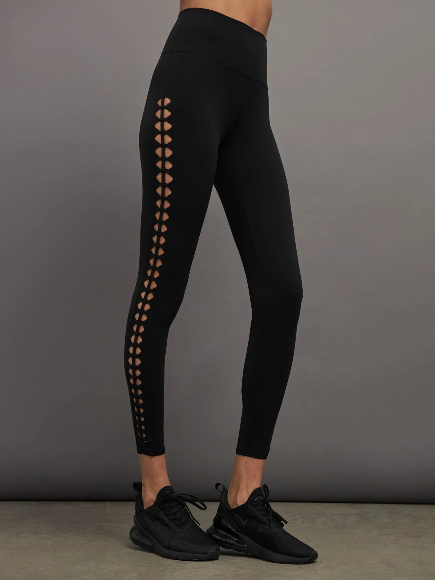 Crochet Legging in Melt - Black