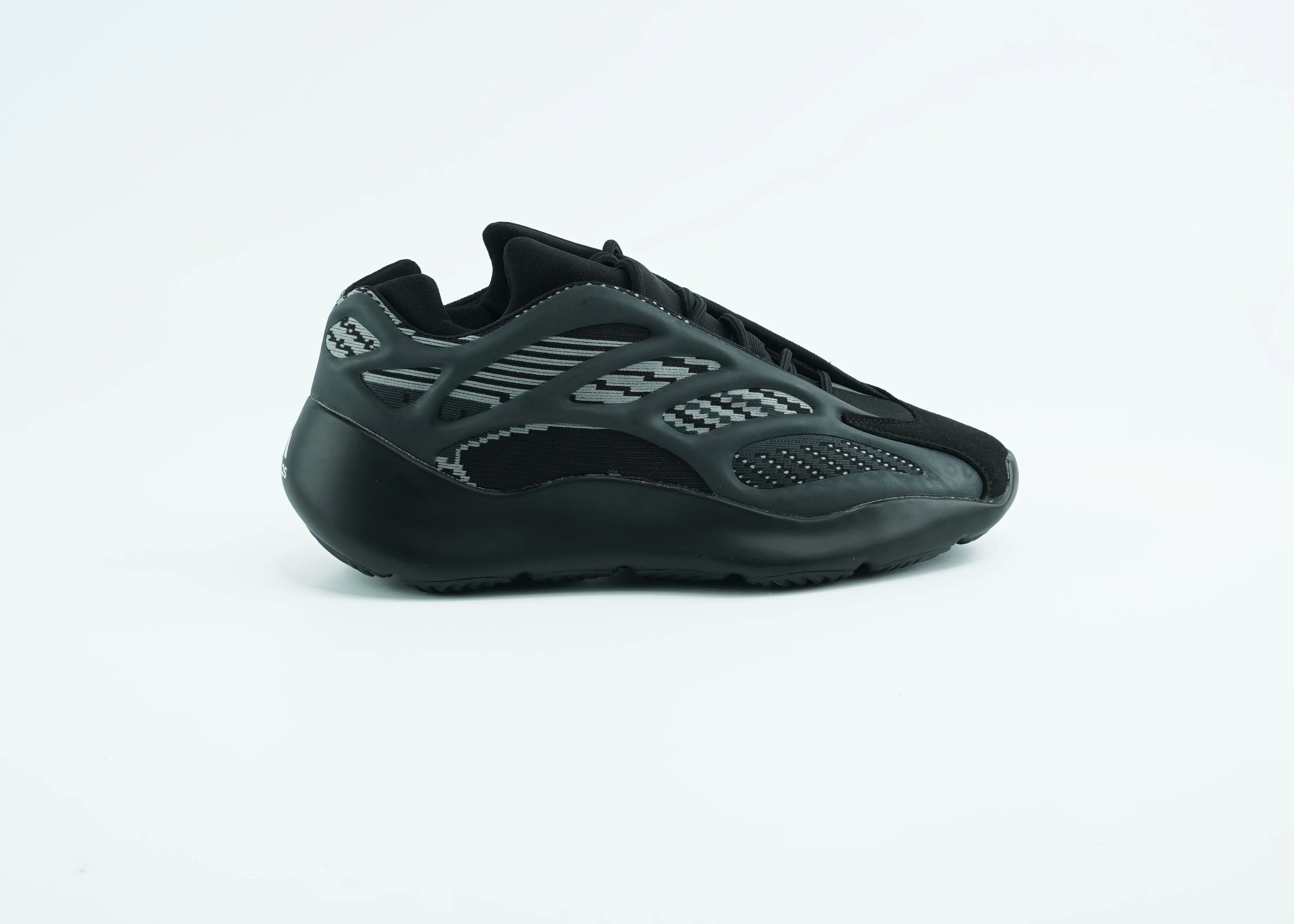 Yeezy boost 700 shoes for men